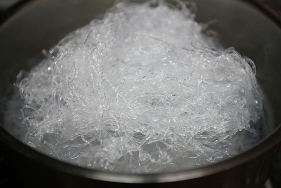 日韓、日韓比較、韓国食べ物、韓国料理、日本料理と韓国料理、トッポッキ、おでん、キンパ、ラーメン、ラミョン、日韓料理の比較、日本式韓国料理、韓国式日本料理