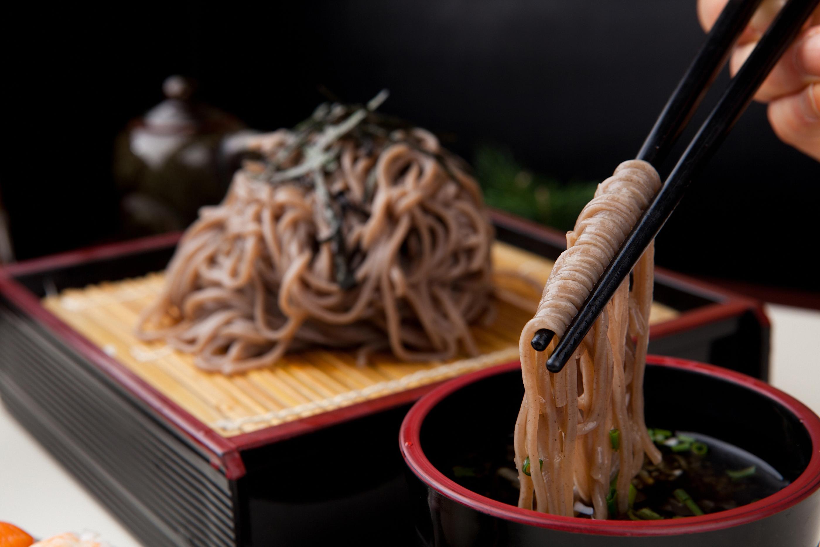 日韓、日韓比較、韓国食べ物、韓国料理、日本料理と韓国料理、トッポッキ、おでん、キンパ、ラーメン、ラミョン、日韓料理の比較、日本式韓国料理、韓国式日本料理