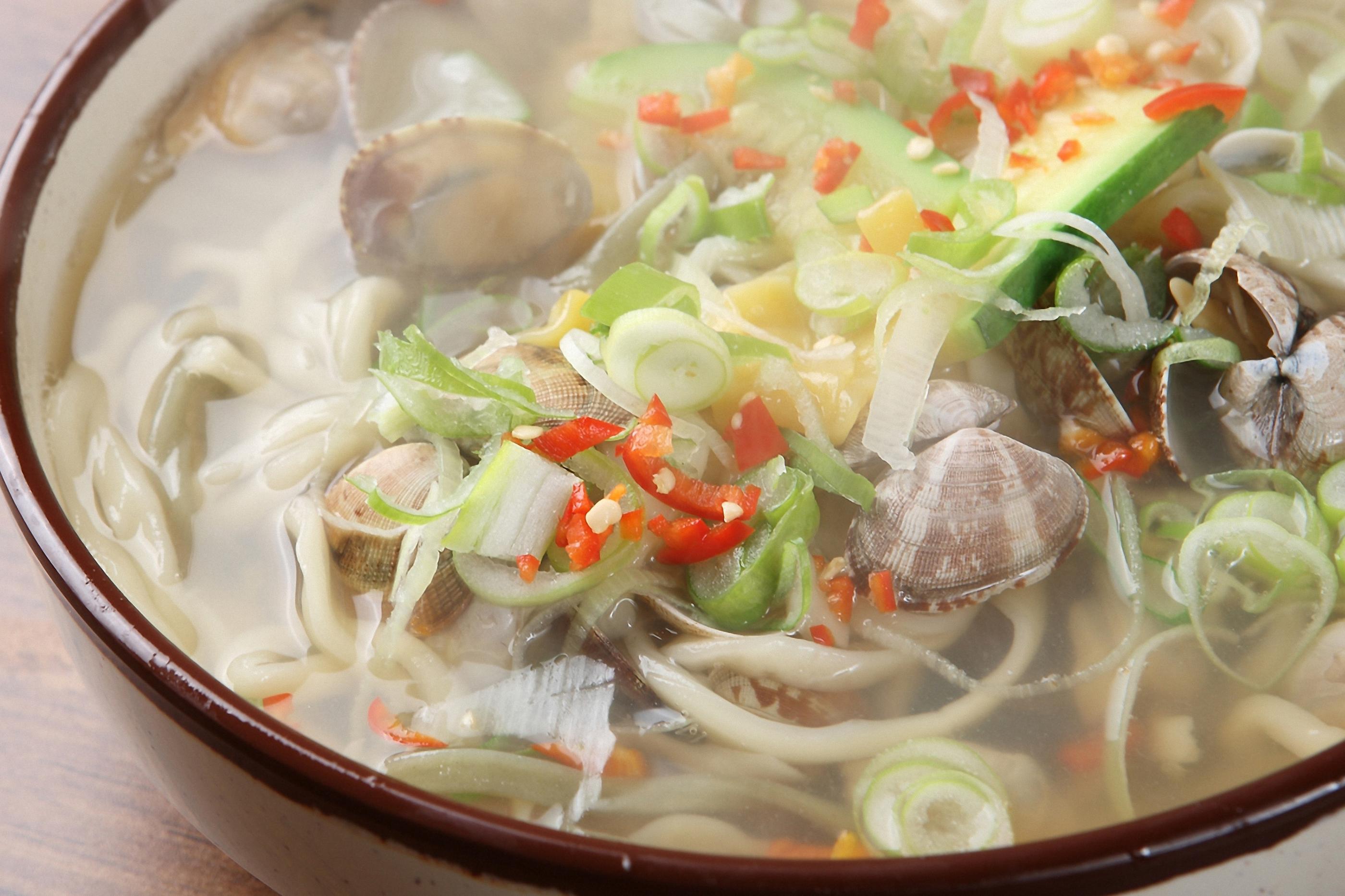 日韓、日韓比較、韓国食べ物、韓国料理、日本料理と韓国料理、トッポッキ、おでん、キンパ、ラーメン、ラミョン、日韓料理の比較、日本式韓国料理、韓国式日本料理