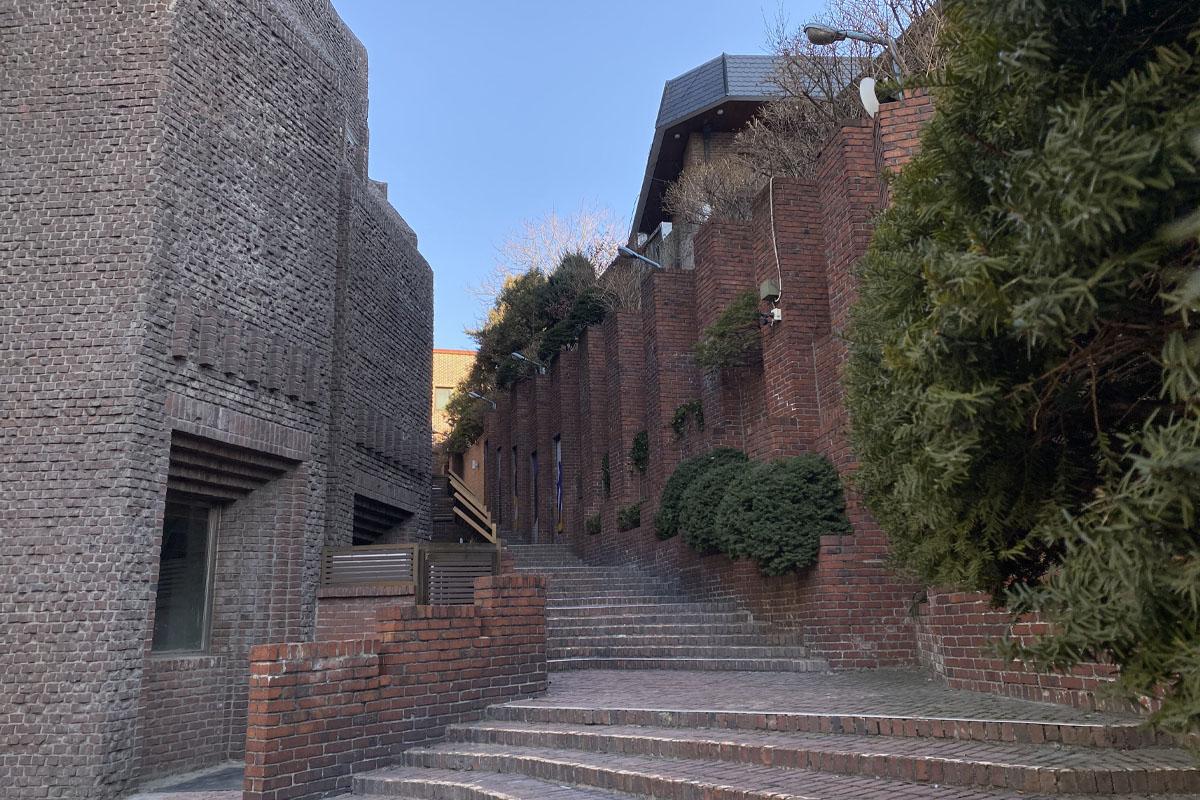 Steps leading up to Gyeongdong Church, symbolizing the journey of Jesus carrying the cross