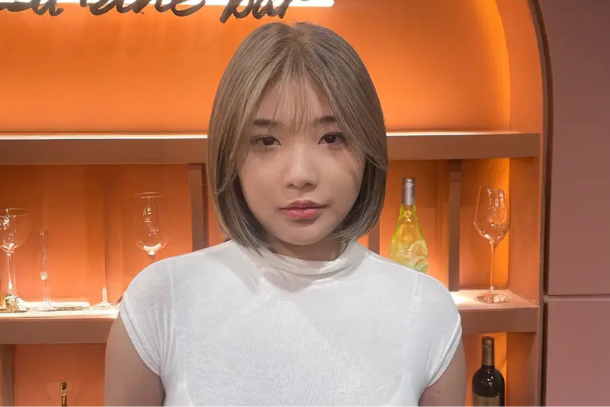 HAIR THE BEAU的高檔美髮沙龍環境,展示現代設計與舒適設備。