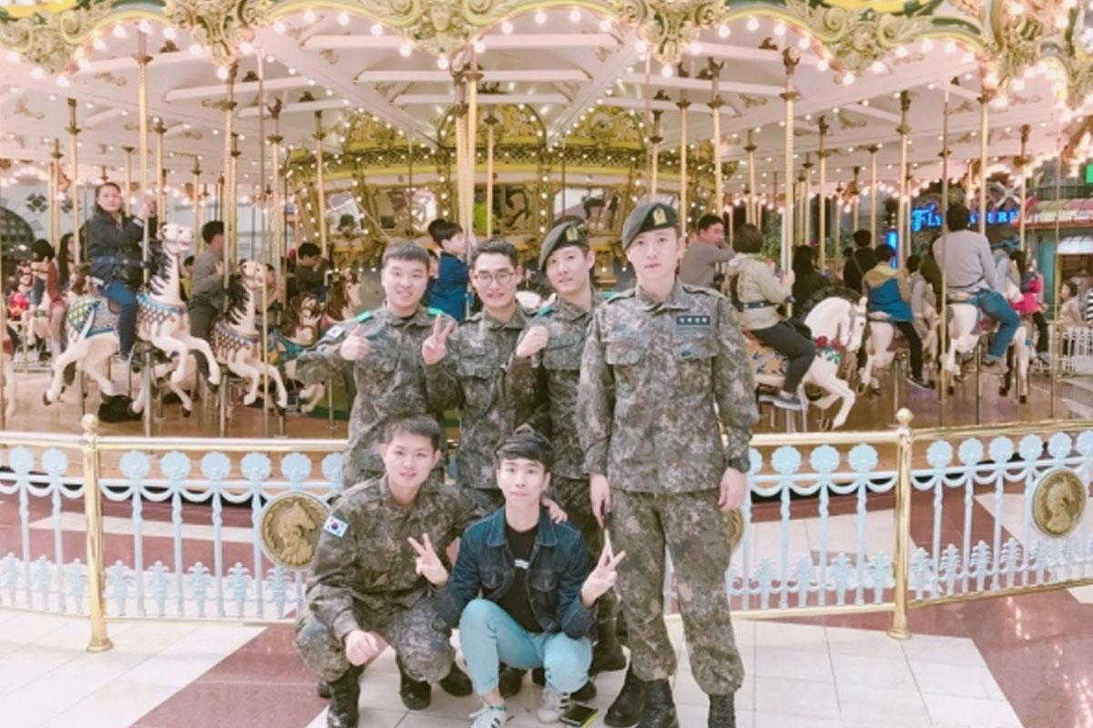 ชุดทหารเกาหลี