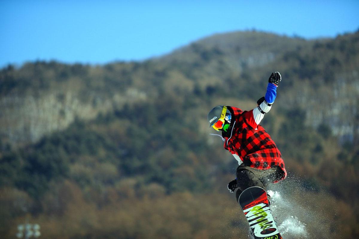 snowboarding in Korea Welli Hilli Park 