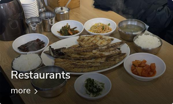 Traditionelles koreanisches Mahl in einem Restaurant in Dongdaemun, Seoul.