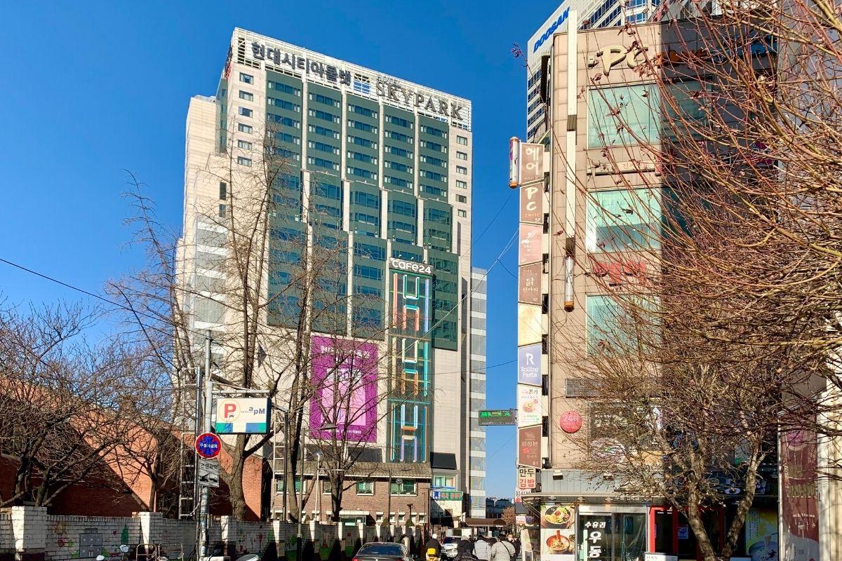 bên ngoài khách sạn Hotel Skypark Kingstown Dongdaemun