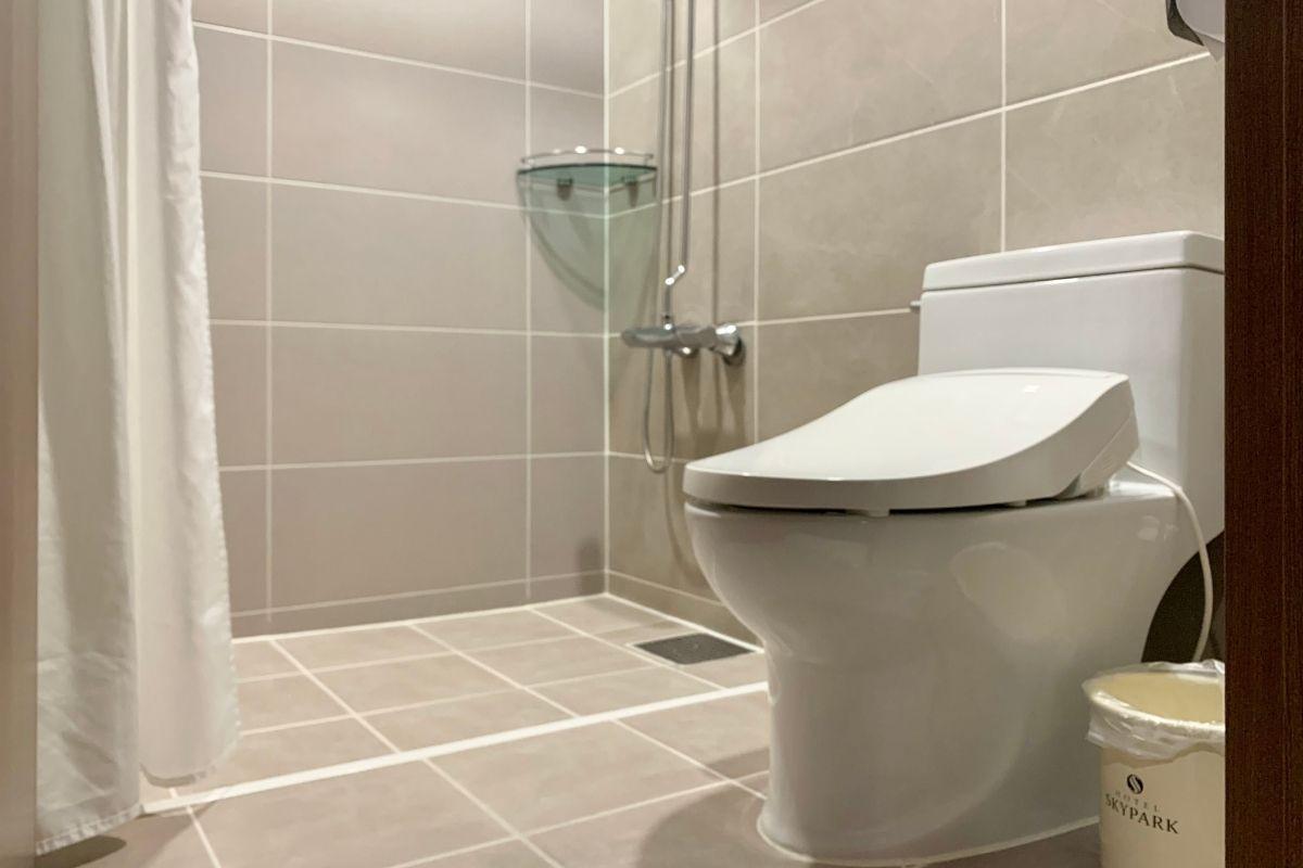 nhà vệ sinh ở khách sạn Hotel Skypark Kingstown Dongdaemun