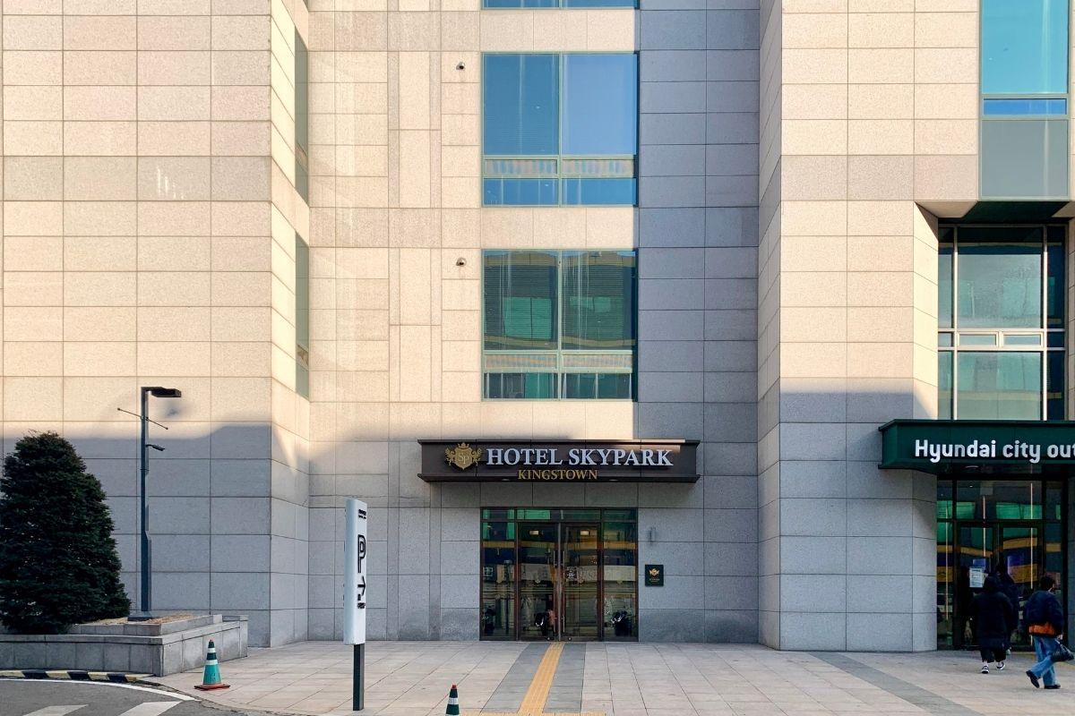 lối vào khách sạn Hotel Skypark Kingstown Dongdaemun