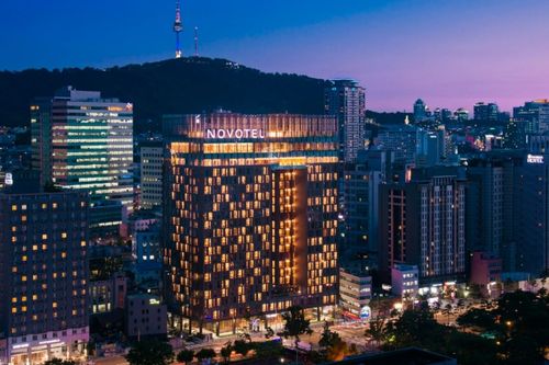 khách sạn Novotel Ambassador Seoul Dongdaemun Hotels & Residences 노보텔 앰배서더 서울 동대문 호텔＆레지던스