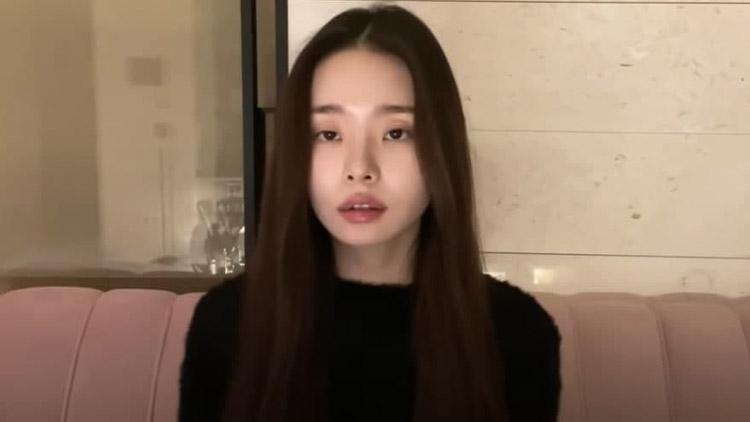 偽物論難ソン・ジア、活動中断… 「最初はきれいで購入、どんどん夢中に」