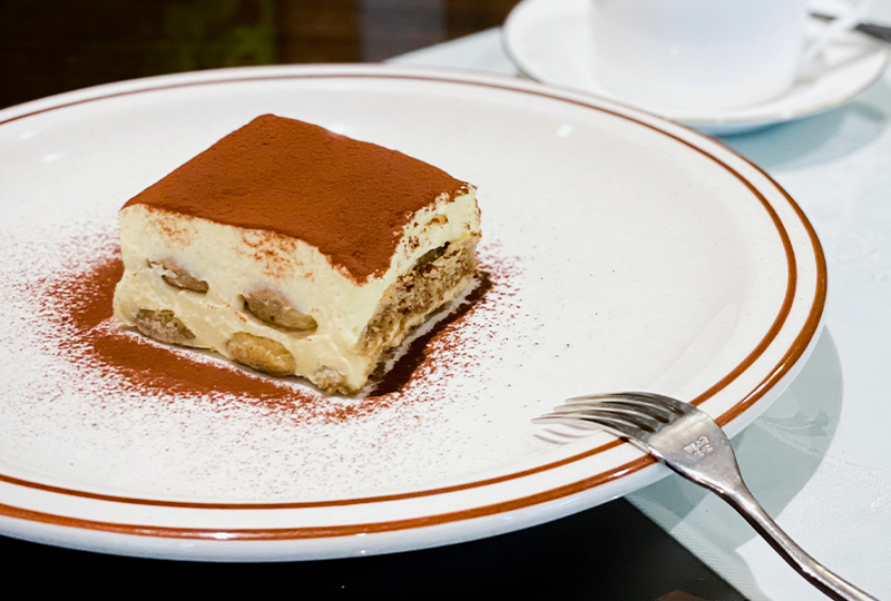 tiramisu ở Cafe Coin chi nhánh số 1, Myeongdong