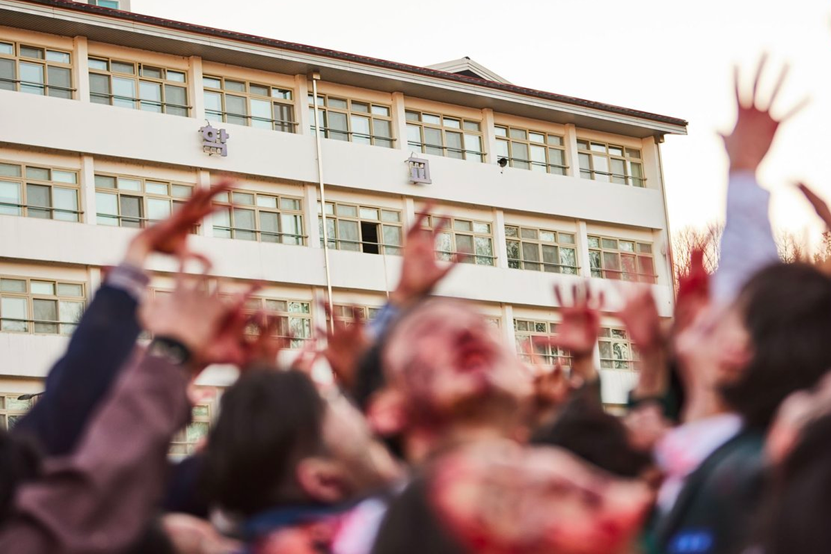 phim Ngôi trường xác sống All Of Us Are Dead Netflix