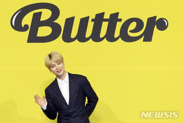 BTSのメンバーがソウルでのデジタルシングル『Butter』発売記念イベントに出席している様子