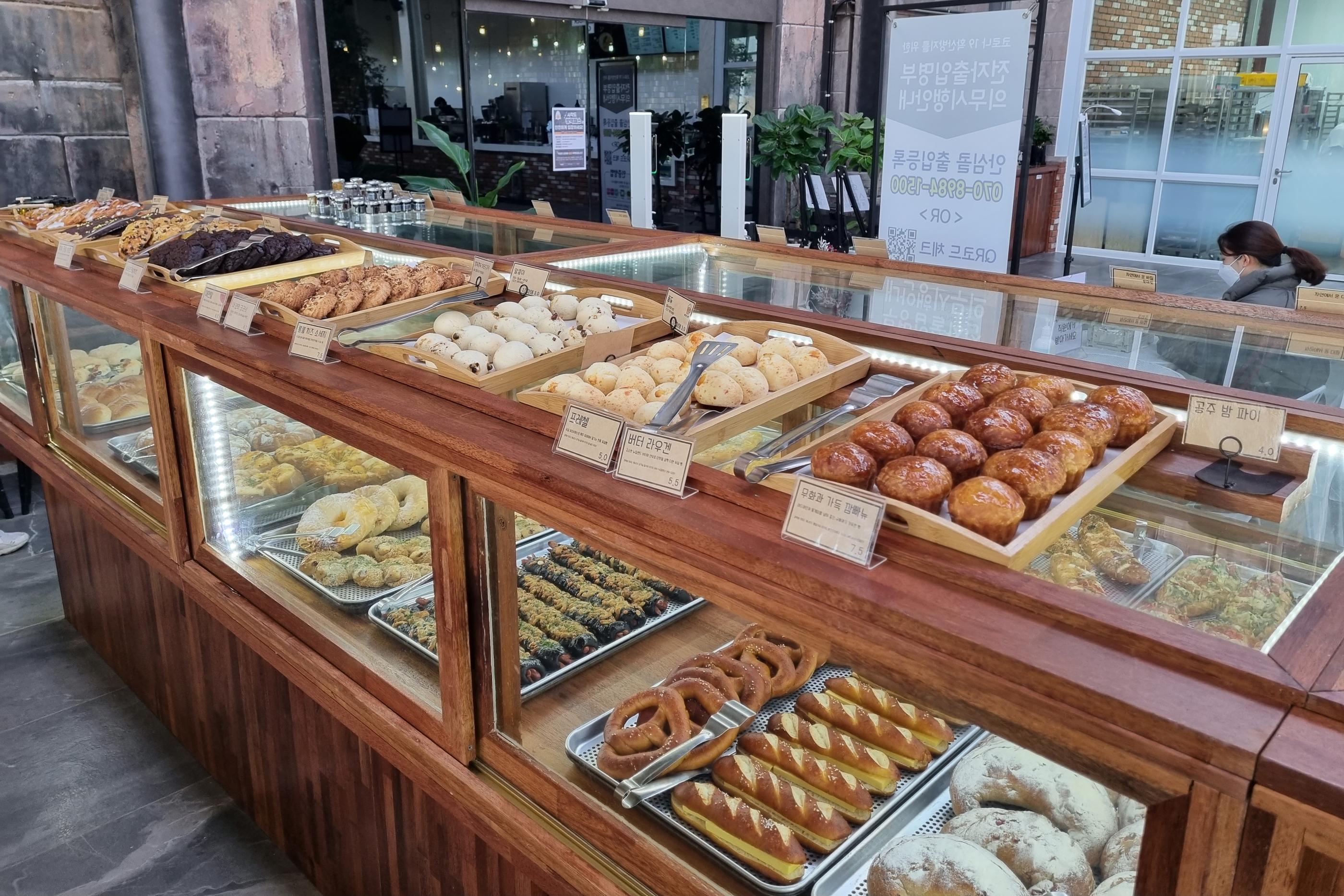 パジュカフェ、韓国カフェ、韓国大型のカフェ、韓国大型カフェ、ソウル近郊カフェ、ソウル郊外カフェ、ミンスターダム、Münster-dam、뮌스터담