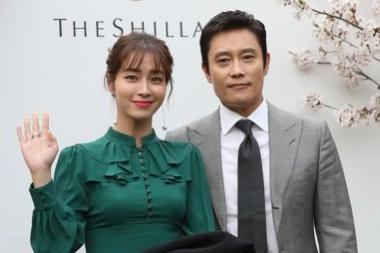 相次ぐ撮影中断·欠番…オミクロン拡散後、芸能界の確診者も急増