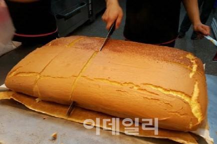 韓国屋台おやつ、韓国屋台、韓国カフェ、韓国流行、韓国流行おやつ、韓国キルコリウムシク、台湾カステラ、韓国、香港ワッフル、バブルティー、黒糖タピオカ、ハチの巣アイスクリーム、杖アイスクリーム、韓国チュロス、パラサイト、韓国映画、クァベギ、韓国ドーナツ、韓国パン、韓国ハッドグ、チーズハッドグ、韓国チーズハッドグ