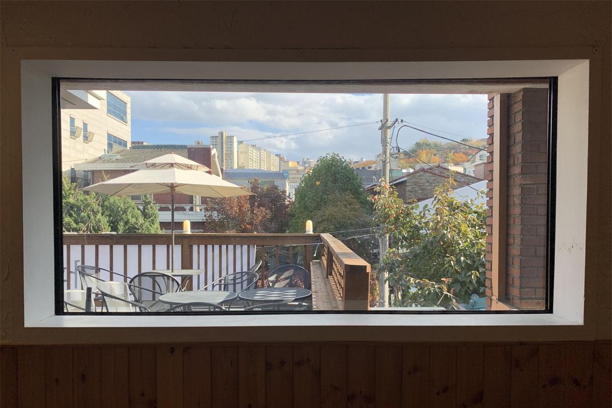 ทิวทัศน์ด้านนอก Cafe Tora-b