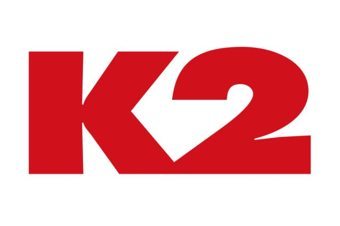 K2のロゴ。韓国のアウトドアブランドであり、様々な登山装備を提供。