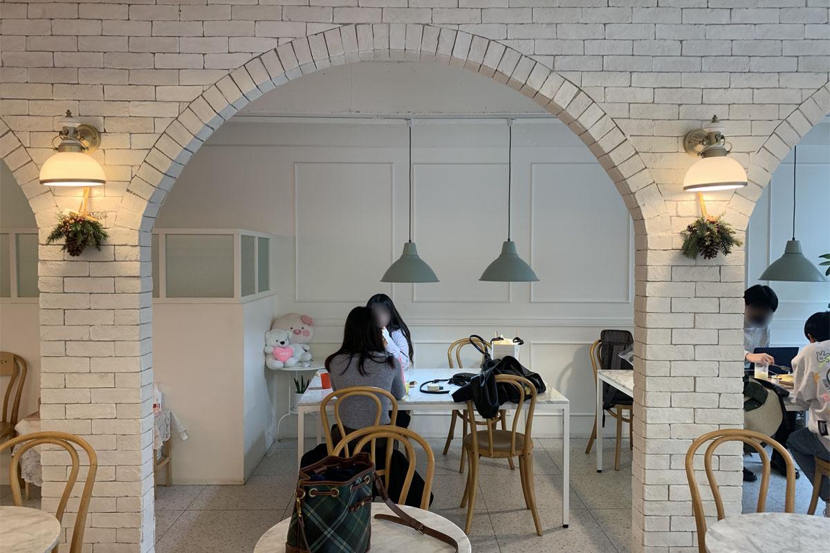 韓国、韓国旅行、ソウル、ソウル旅行、弘大、ホンデ、韓国カフェ