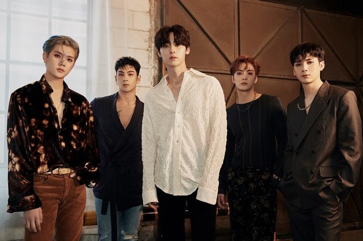 NU'EST、デビュー10年で解散 「ベクホ、ファン·ミンヒョンのみ再契約」