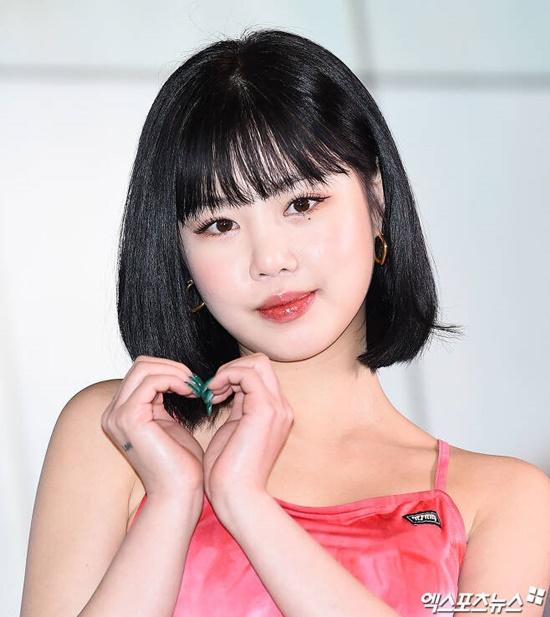 (G)I-DLE スジン　公式トレカ　サノク　事前収録　② Amazon.co.jp: IVE ユジンIVE MINE サノク事前収録トレカ Loved
