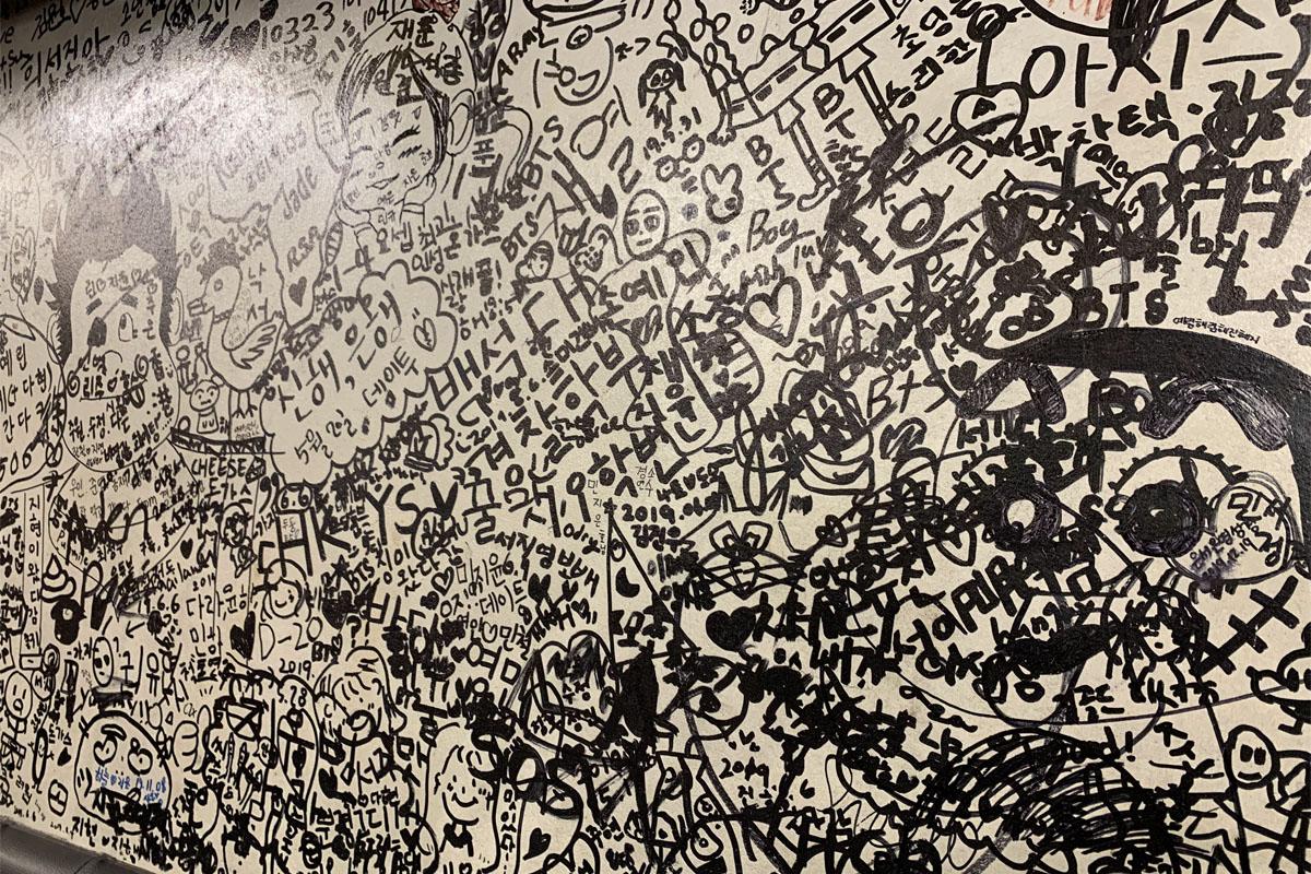 韓国、韓国旅行、韓国観光、ソウル、ソウル旅行、弘大、ホンデ、韓国グルメ、ソウルグルメ、韓国料理、とんかつ、チーズとんかつ、チーズかつ、韓国式とんかつ、HONKAZ、ペク・ジョンウォン