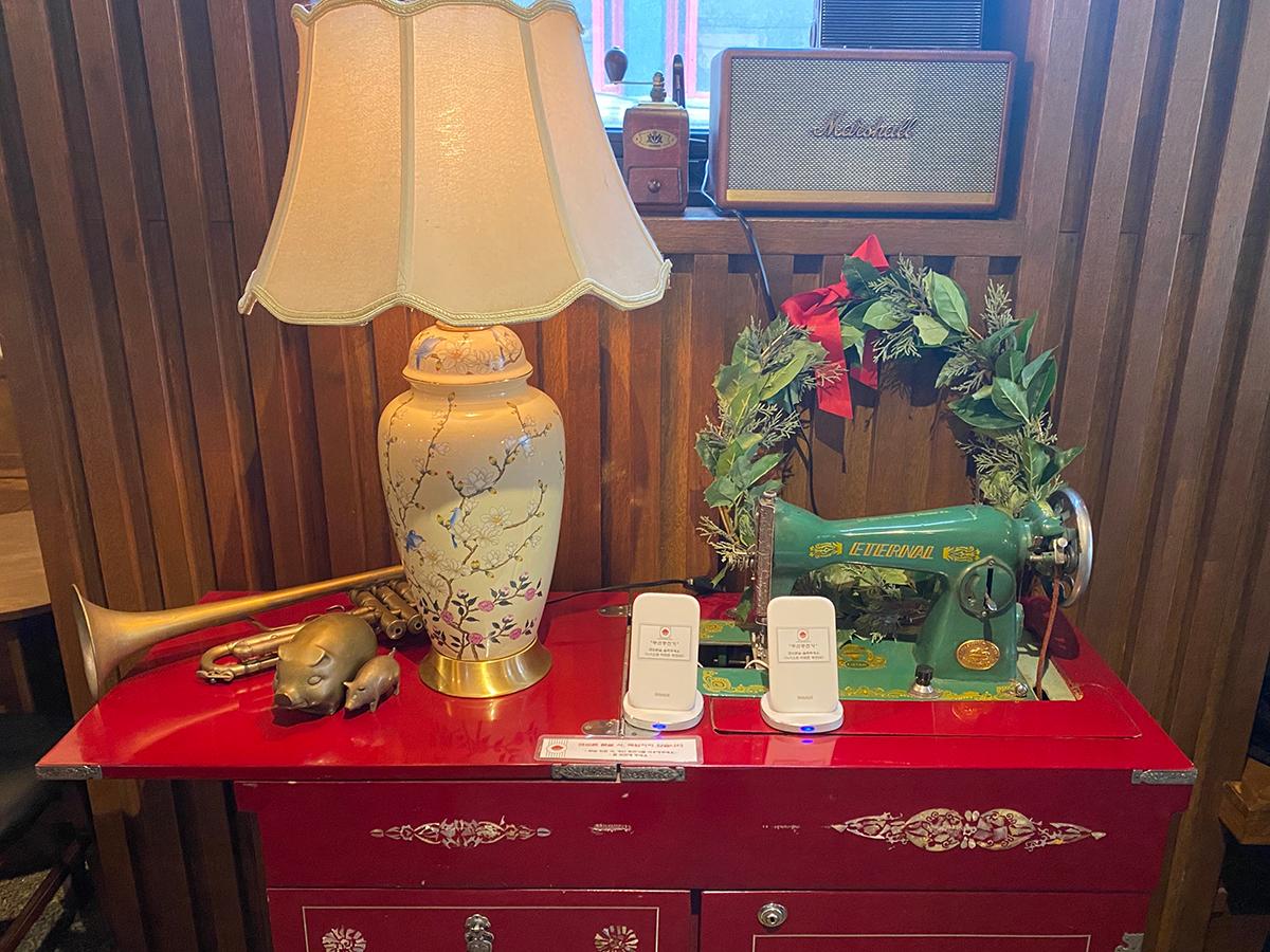 韓国、韓国旅行、韓国観光、ソウル、ソウル旅行、韓国カフェ、ソウルカフェ、ソウルカフェ巡り、コーヒーを焚く女、ティラミス、韓国デザート、デザートカフェ、韓国伝統、テラス、ソウル大、ソウル大入口駅、シャロスキル