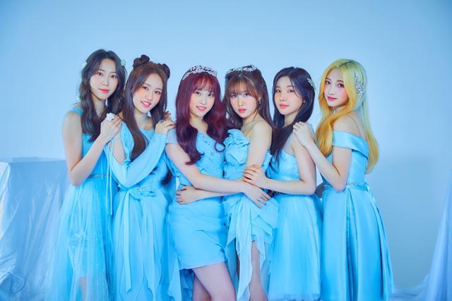 グループILY:1のデビュー延期とともに公開された写真