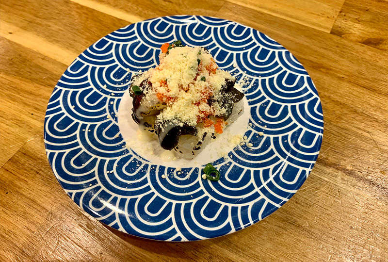 suhsi ốc xà cừ ở ở Sushi Nokando chi nhánh Hongdae