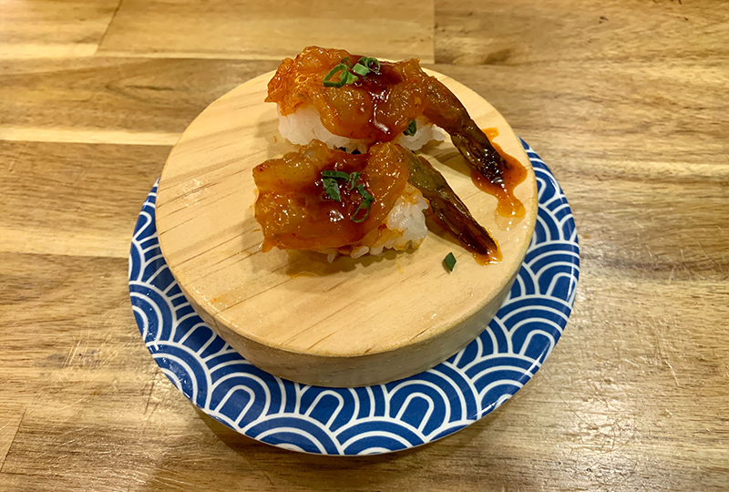 Sushi Nokando供應的醬拌蝦壽司，擁有濃郁的韓式風味。