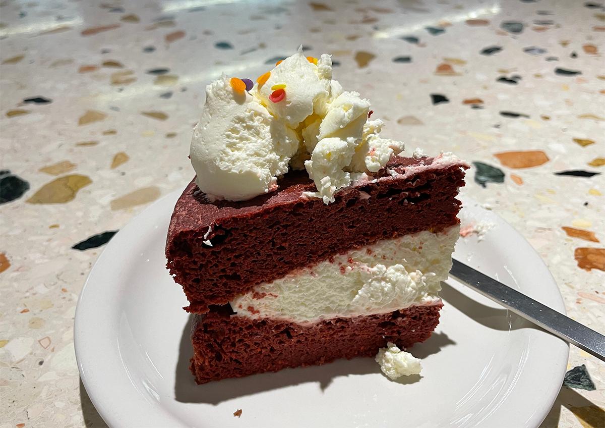 韓国、韓国旅行、韓国観光、ソウル、ソウル旅行、韓国カフェ、ソウルカフェ、SNS映え、写真スポット、人生ショット、江南、カンナム、三成洞、サムソンドン、COEX、コエックスモール、STEM COFFEE、SUNNY BREAD、ヴィーガン、韓国デザート、デザートカフェ