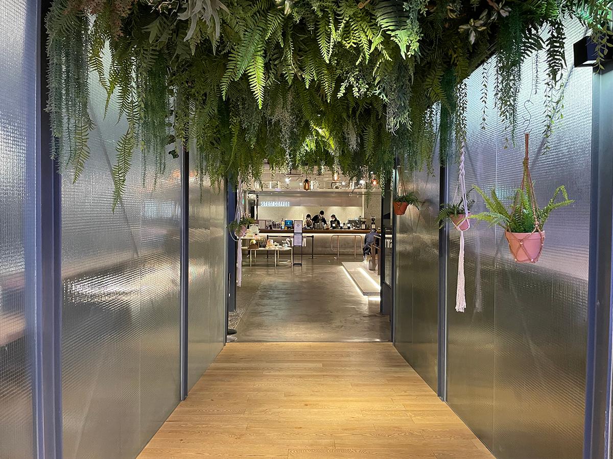 韓国、韓国旅行、韓国観光、ソウル、ソウル旅行、韓国カフェ、ソウルカフェ、SNS映え、写真スポット、人生ショット、江南、カンナム、三成洞、サムソンドン、COEX、コエックスモール、STEM COFFEE、SUNNY BREAD、ヴィーガン、韓国デザート、デザートカフェ