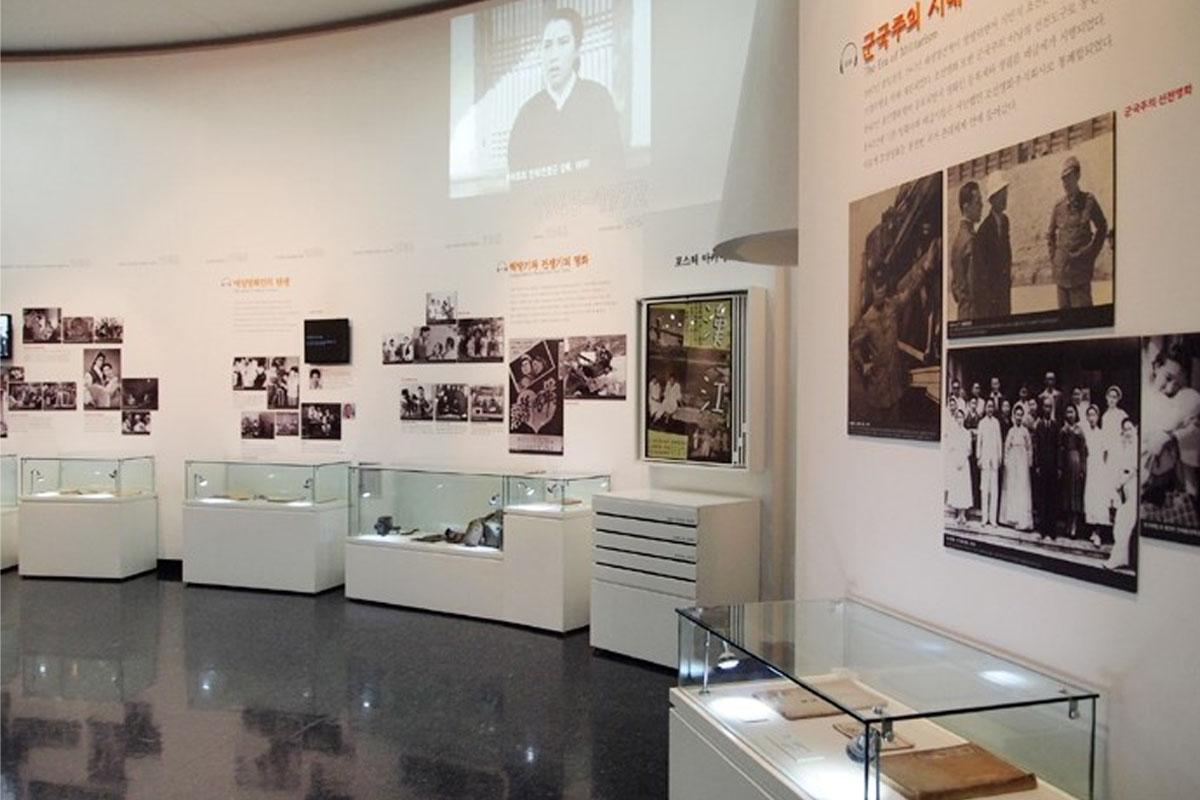 韓国、韓国旅行、韓国観光、ソウル、ソウル旅行、済州島、韓国博物館、不思議な博物館、おもしろ博物館、ハローキティ、韓国トイレ博物館、みみずく博物館、韓国家具、韓国インテリア、フィギュア、韓国映画