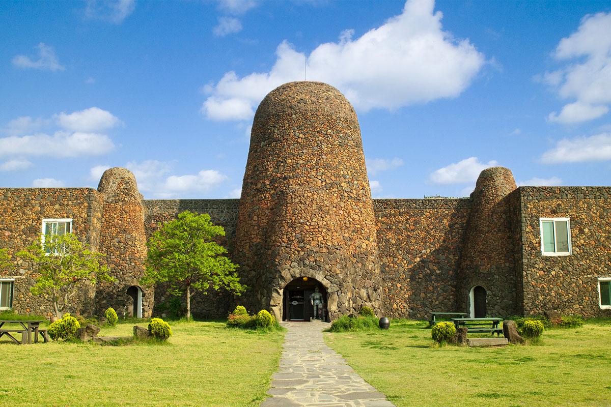 韓国、韓国旅行、韓国観光、ソウル、ソウル旅行、済州島、韓国博物館、不思議な博物館、おもしろ博物館、ハローキティ、韓国トイレ博物館、みみずく博物館、韓国家具、韓国インテリア、フィギュア、韓国映画、ジャージャー麺、チャジャンミョン博物館、仁川チャイナタウン