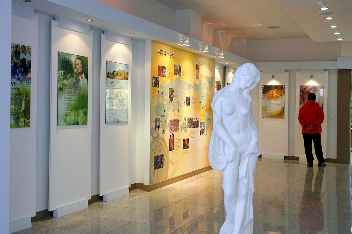 韓国、韓国旅行、韓国観光、ソウル、ソウル旅行、済州島、韓国博物館、不思議な博物館、おもしろ博物館、ハローキティ、韓国トイレ博物館、みみずく博物館、韓国家具、韓国インテリア、フィギュア、韓国映画、ジャージャー麺、チャジャンミョン博物館、仁川チャイナタウン