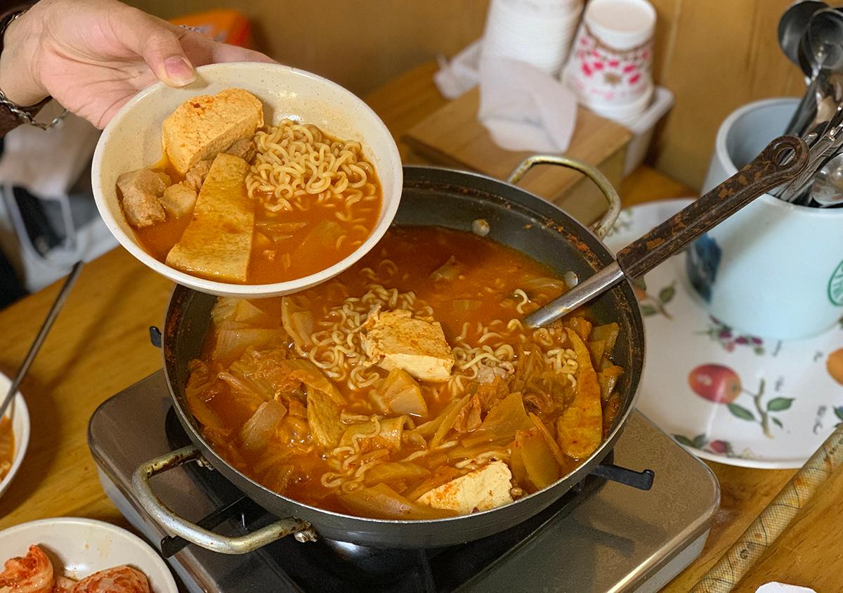 韓国、韓国旅行、ソウル、ソウル旅行、仁寺洞、インサドン、仁寺洞マッチプ、キムチチゲ