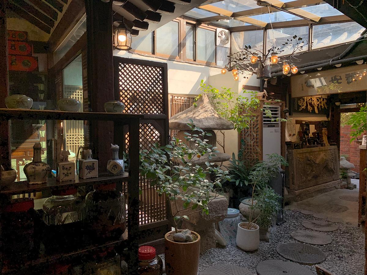 A view from the other side of the tea house.