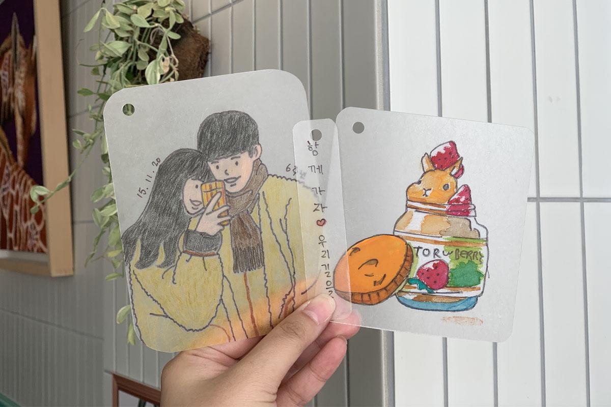  延南洞、プラバン、延南洞カフェ、カフェ、Cafe Neulbo、ヒーリング、キーホルダー、オリジナル作品