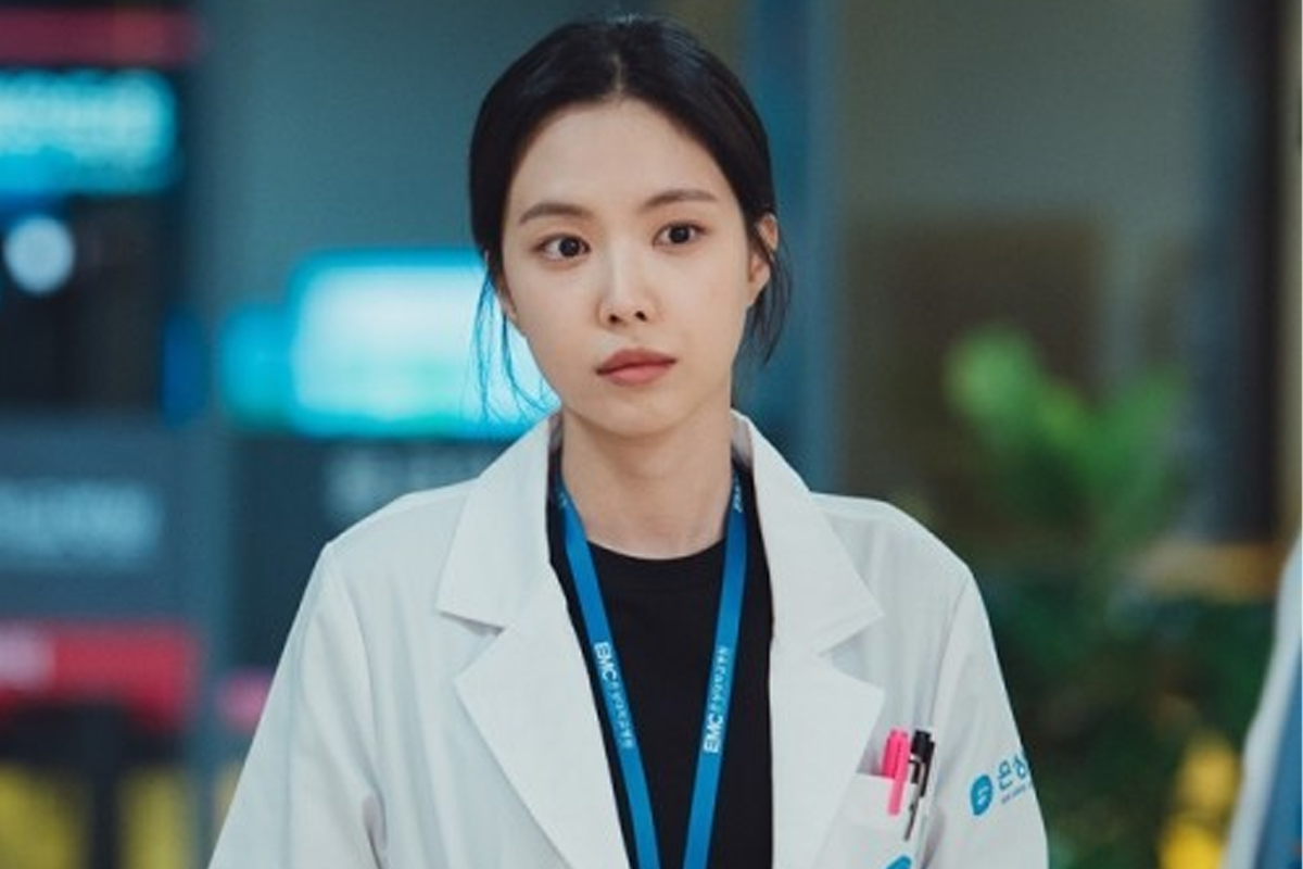 孫娜恩,在2022年3月韓國男/女演員品牌評價排名榜中名列第21位的女演員