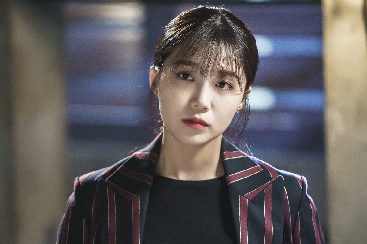 鄭恩地,2022年3月於韓國男/女演員品牌評價排名榜獲得第13位的女演員