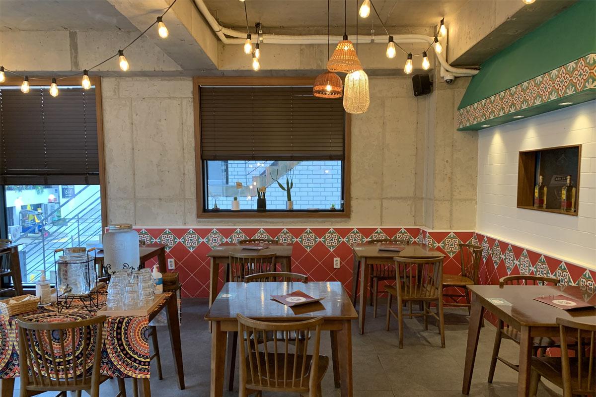 ソウル、延南洞、延南洞グルメ、メキシコ料理、GOT EAT、タコス、トルティーヤ、バッファローウィング、チリコンカーン