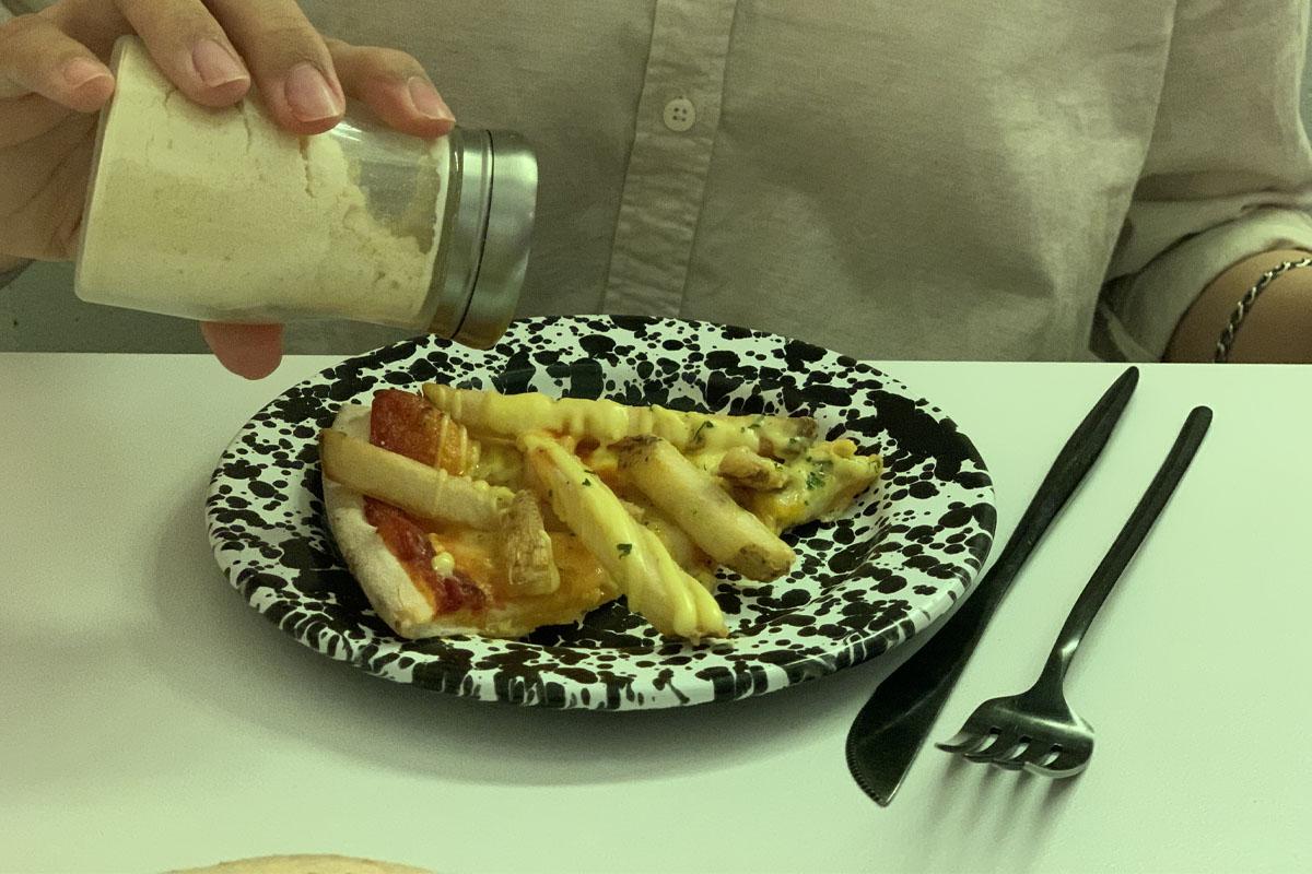  延南洞、延南洞グルメ、延南洞マッチプ、RATTHAT、ピザ、鶏皮揚げピザ、ソウル、ピメク、弘大入口駅