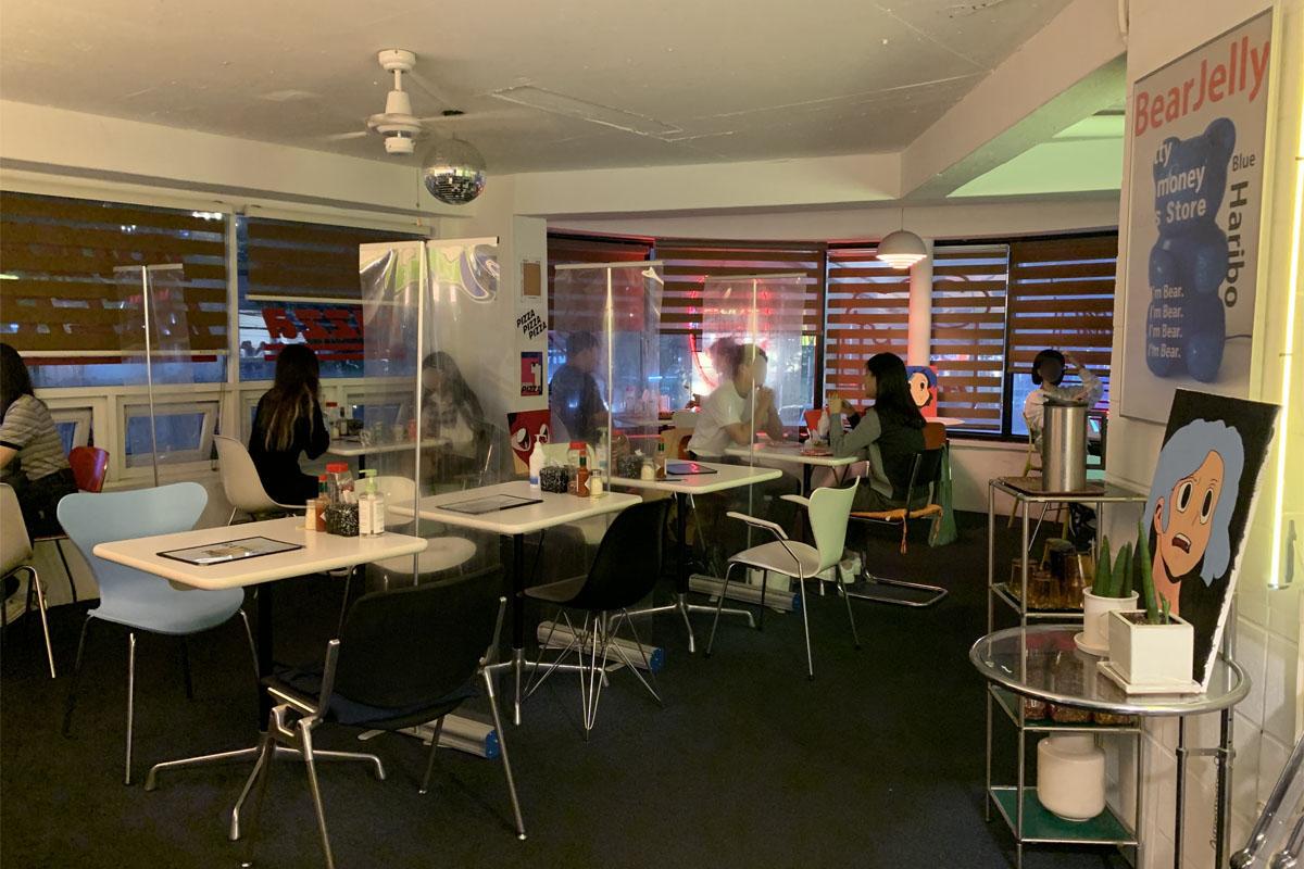  延南洞、延南洞グルメ、延南洞マッチプ、RATTHAT、ピザ、鶏皮揚げピザ、ソウル、ピメク、弘大入口駅