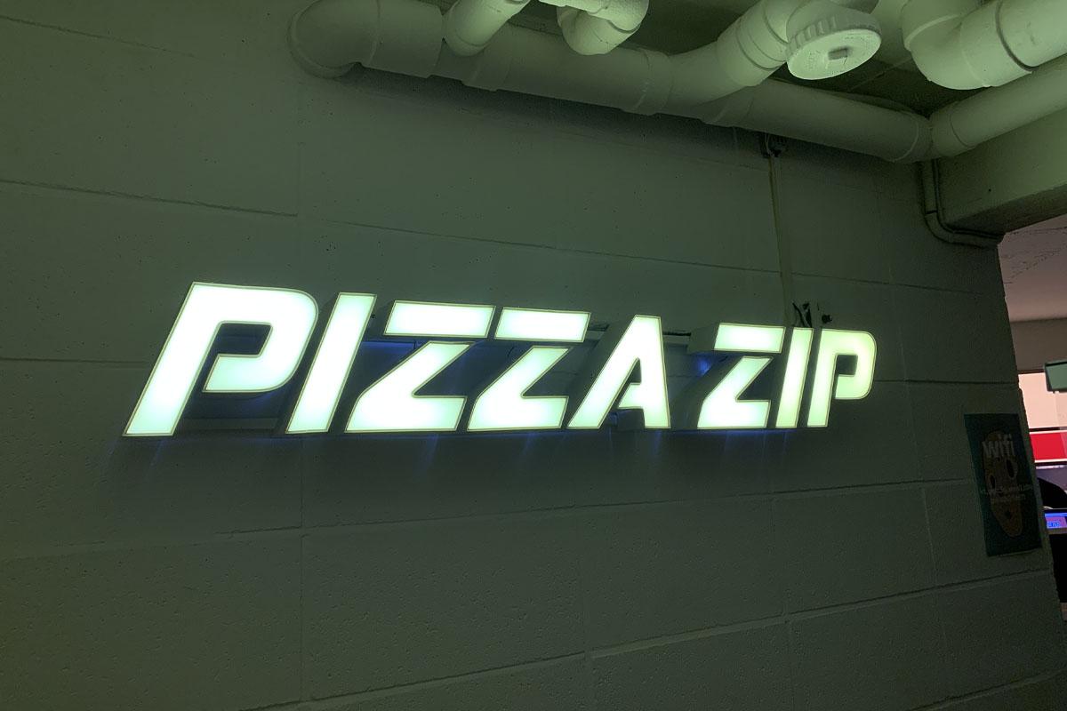  延南洞、延南洞グルメ、延南洞マッチプ、RATTHAT、ピザ、鶏皮揚げピザ、ソウル、ピメク、弘大入口駅