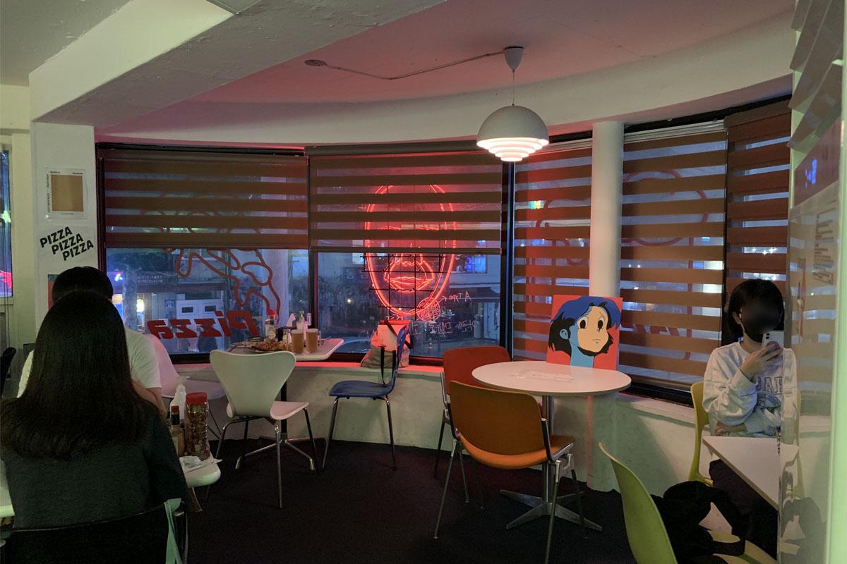  延南洞、延南洞グルメ、延南洞マッチプ、RATTHAT、ピザ、鶏皮揚げピザ、ソウル、ピメク、弘大入口駅