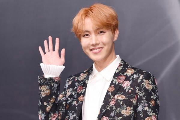 BTS J-HOPE、コロナ19確診…「治療後にアメリカスケジュール合流」
