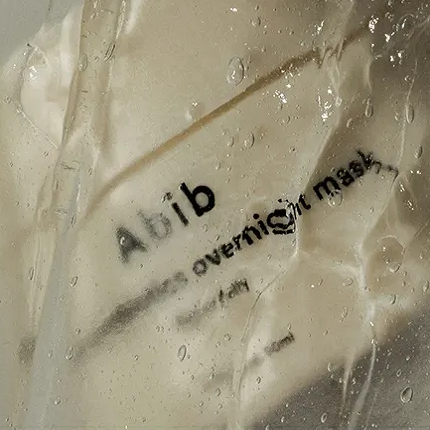 Abib プロバイオティクスバリアマスクが水で覆われているイメージ