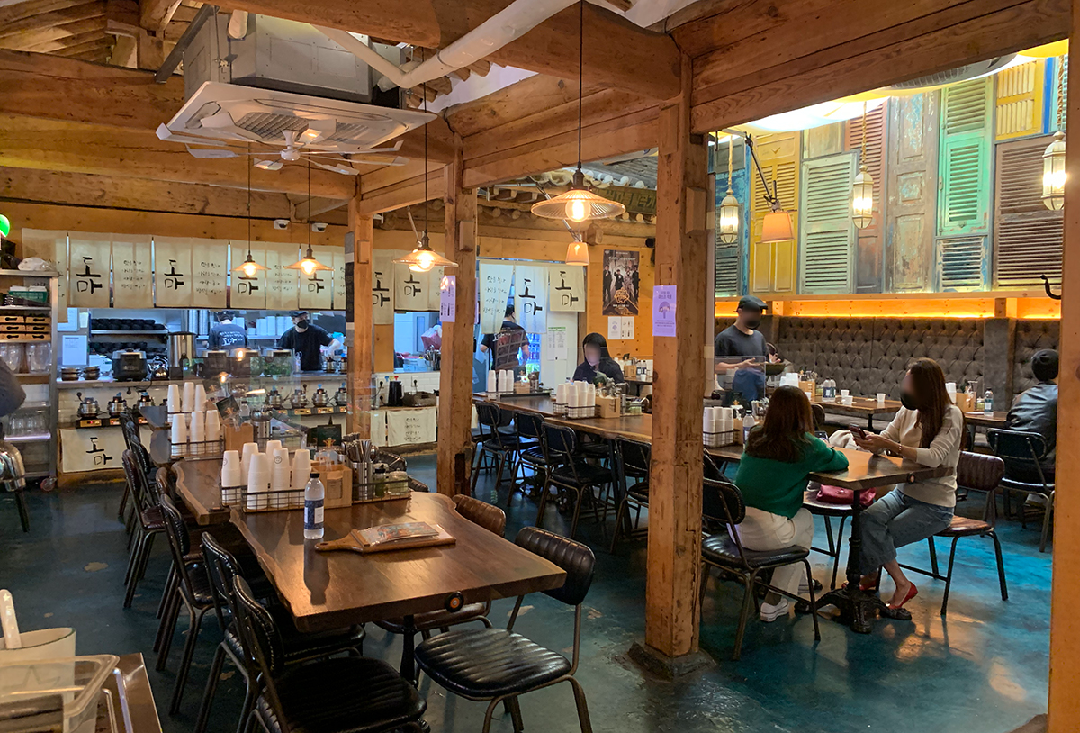 韓国、韓国旅行、韓国観光、ソウル、ソウル旅行、韓国グルメ、ソウルグルメ、仁寺洞、インサドン、韓国料理、韓定食、釜飯、高麗人参、カルビ、DOMA