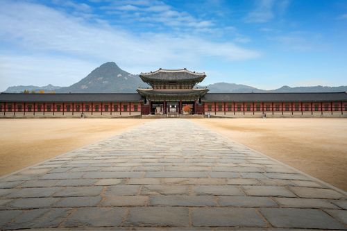 Mất bao lâu để xây dựng cung điện Gyeongbokgung?