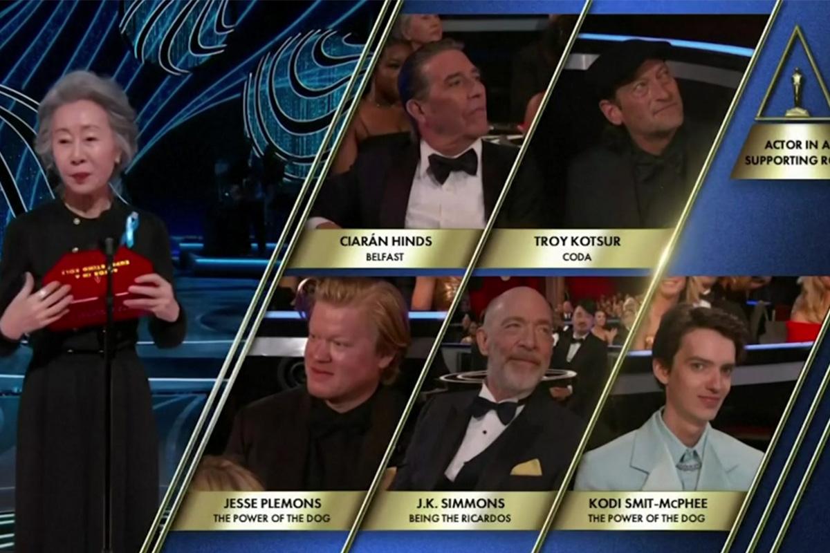 ภาพจากงานประกาศรางวัลออสการ์ แสดงผู้ได้รับการเสนอชื่อหลายคนในสาขานักแสดงสมทบชายยอดเยี่ยม