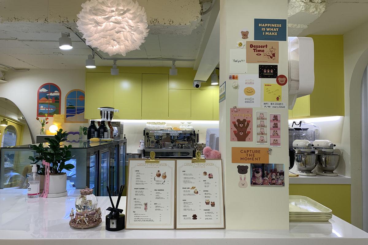 延南洞、延南洞カフェ、くまさん、デザート、ケーキ、Merry go round、ソウル